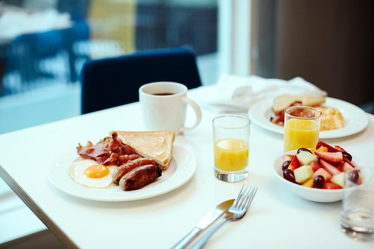 Holiday Inn Lic - Laguardia West, An Ihg Hotel New York Exteriör bild
