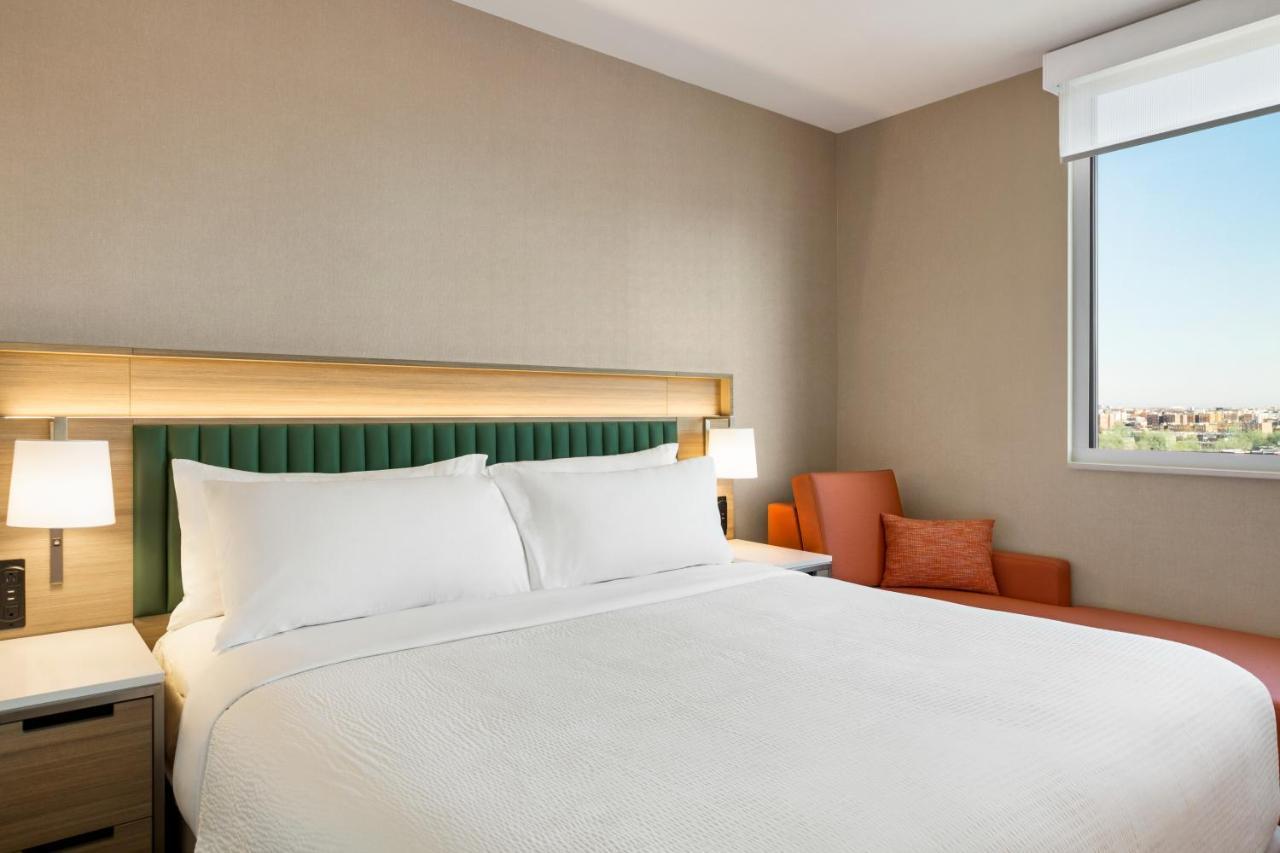 Holiday Inn Lic - Laguardia West, An Ihg Hotel New York Exteriör bild